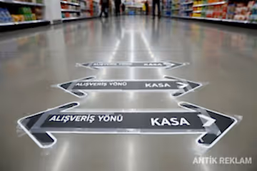 Alışveriş yönü kasa yer sticker zemin görünümü