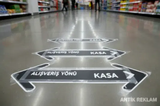 Alışveriş yönü kasa yer sticker zemin görünümü