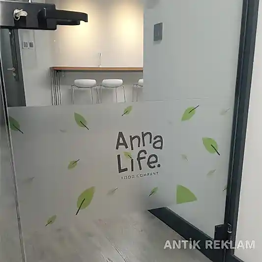 Anna Life kumlu cam filmi yaprak desenli frosted folyo görünümü