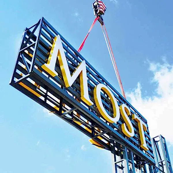 Mostarlife Çatı Tabelası - Çelik Konstrüksiyonlu Kutu Harf Montaj Tabelası