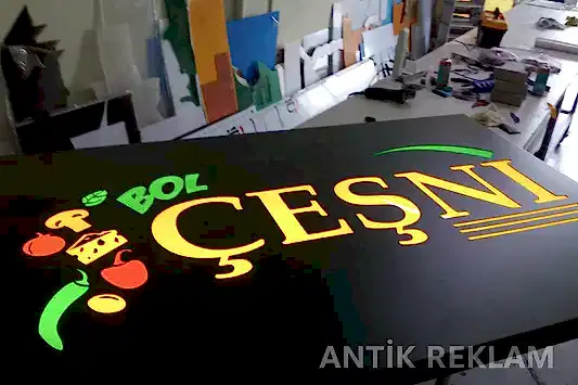 5 Çeşni manav market kompozit panel dijital baskılı tabela görünümü
